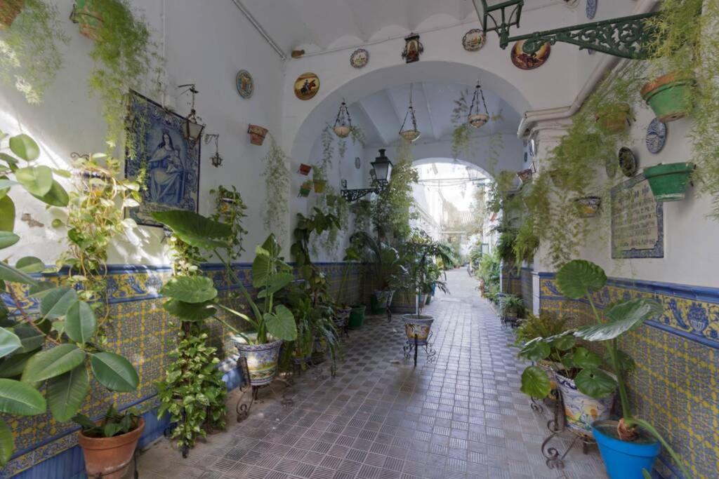 Castilla Triana Courtyard By Valcambre Sewilla Zewnętrze zdjęcie